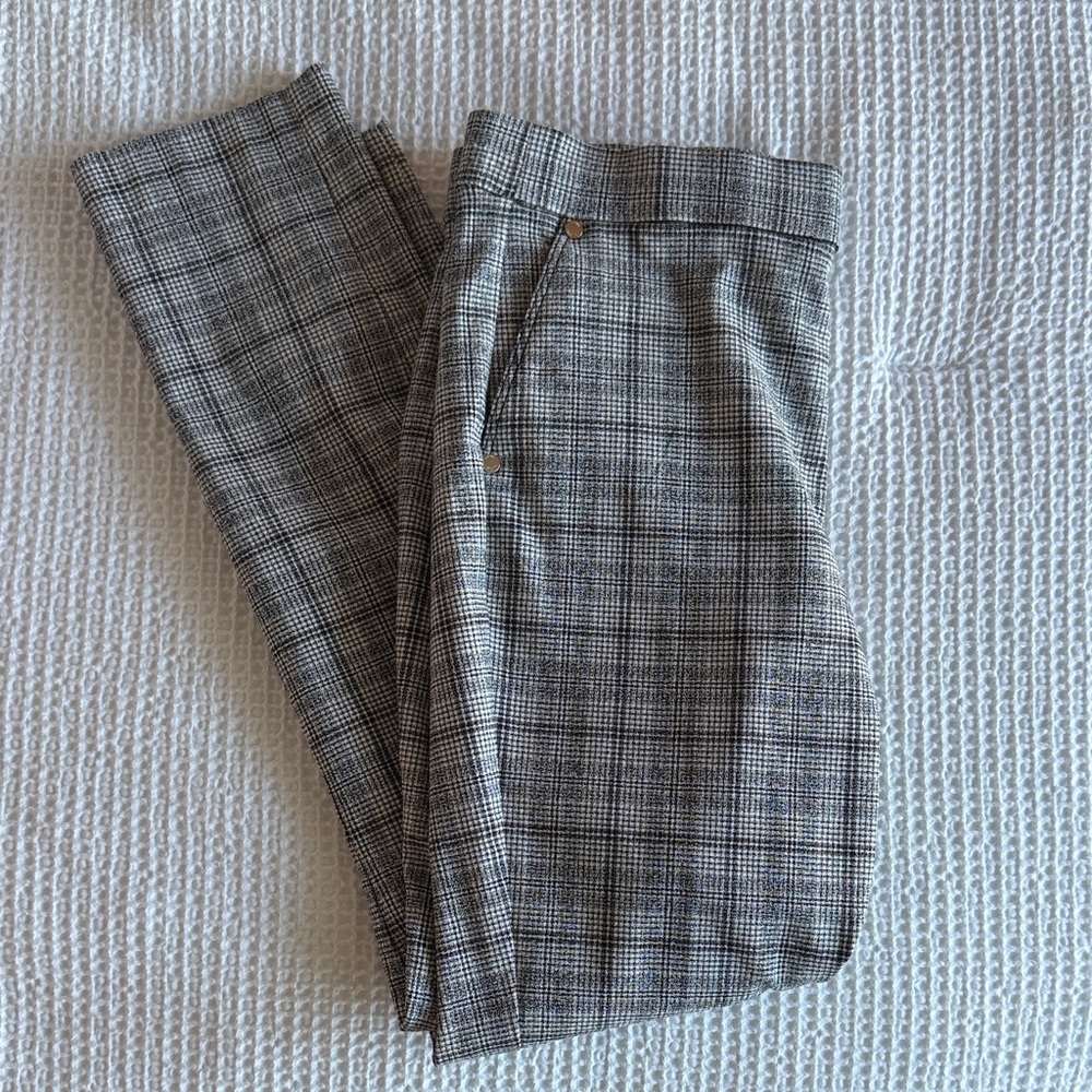 Anne Klein Black and White Dress Pants